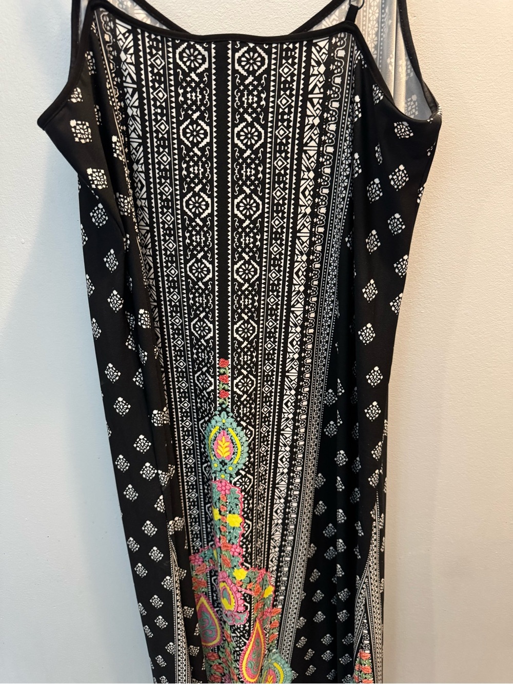Black Sleeveless Tribal Print Maxi Dress with Colorful Embroidery Sz L